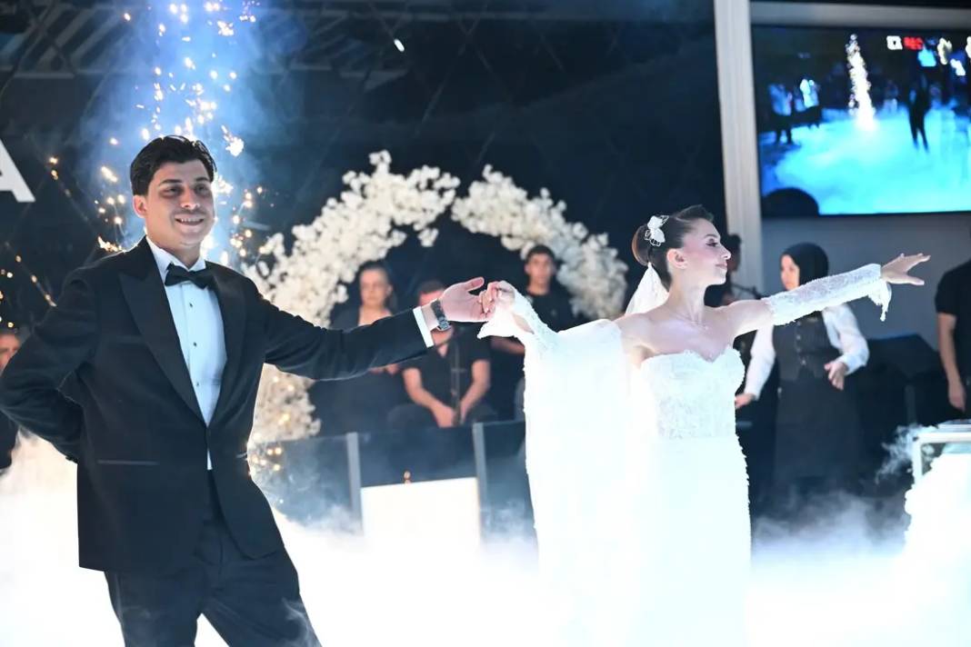 Beyza Bakaç ile İsmet Özgen Evlendi 10